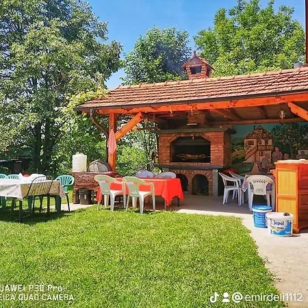 Vikendica Holiday home Lukavac (Tuzla)