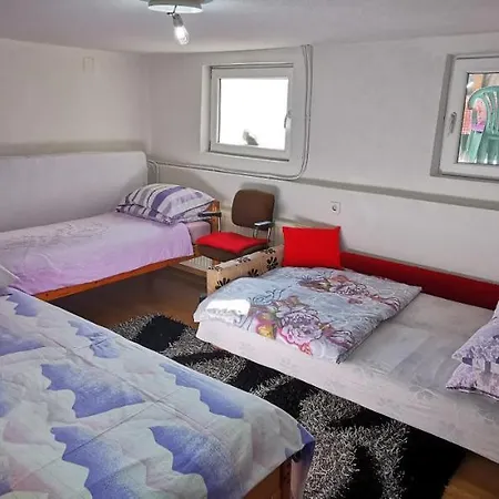 Holiday home Vikendica *